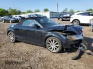 ✅ 2010 Audi TT Premium Plus • VIN: TRUWFAFK2A1019674 • Lot: 52760994. Wystawiony na Copart z przebiegiem 70 587 mil. Bezpłatny archiwum sprzedaży aukcyjnych z USA i szczegółowy raport historii pojazdu na DreamBid. Zdjęcie 4.
