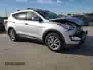 ✅ 2016 Hyundai Santa Fe Limited • VIN: 5XYZUDLA4GG309532 • Lot: 72818303. Wystawiony na Copart z przebiegiem 102 233 mil mil. Skorzystaj z bezpłatnego archiwum sprzedaży aukcyjnych z USA i zobacz szczegółowy raport historii pojazdu na DreamBid. Zdjęcie 4.
