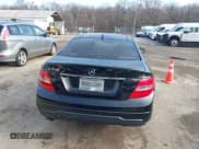 ✅ 2013 Mercedes-Benz C 250 • VIN: WDDGJ4HB2DG074824 • Lot: 41095296. Wystawiony na IAAI z przebiegiem 178 561 mil. Bezpłatny archiwum sprzedaży aukcyjnych z USA i szczegółowy raport historii pojazdu na DreamBid. Zdjęcie 16.