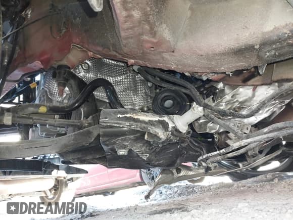 ✅ 2024 Hyundai Venue SEL • VIN: KMHRC8A33RU327385 • Lot: 41247378. Listed on IAAI with 5,591 mi. Free auction sales archive from the USA and detailed vehicle history report at DreamBid. Image 17.