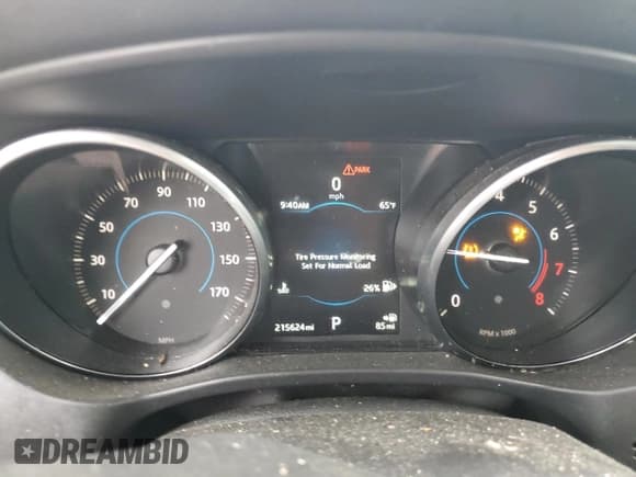 ✅ 2017 Jaguar F-Pace 35t • VIN: SADCS2BV0HA899402 • Lot: 72401724. Wystawiony na Copart z przebiegiem 215 624 mil. Bezpłatny archiwum sprzedaży aukcyjnych z USA i szczegółowy raport historii pojazdu na DreamBid. Zdjęcie 9.