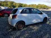 ✅ 2010 Toyota Yaris • VIN: JTDJT4K36A5318123 • Lot: 84933445. Wystawiony na Copart z przebiegiem 199 388 mil. Bezpłatny archiwum sprzedaży aukcyjnych z USA i szczegółowy raport historii pojazdu na DreamBid. Zdjęcie 3.