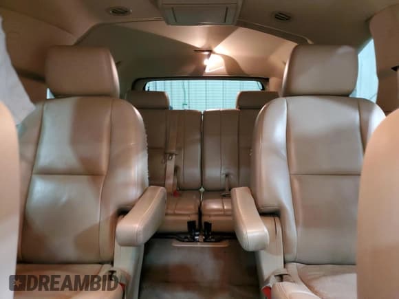 ✅ 2012 Chevrolet Suburban LTZ • VIN: 1GNSKKE71CR217486 • Lot: 74554544. Listed on Copart with 240,812 mi. Free auction sales archive from the USA and detailed vehicle history report at DreamBid. Image 10.