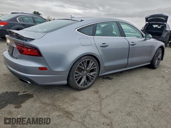 ✅ 2017 Audi A7 Premium Plus • VIN: WAUW2AFC1HN052602 • Lot: 95736725. Listed on Copart with Not provided. Free auction sales archive from the USA and detailed vehicle history report at DreamBid. Image 3.