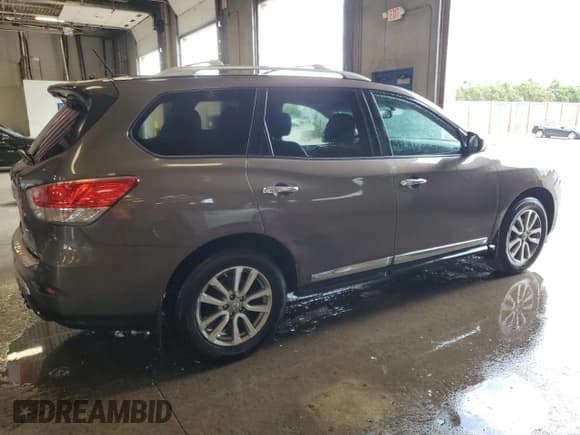 ✅ 2015 Nissan Pathfinder SL • VIN: 5N1AR2MM0FC619770 • Lot: 61798295. Listed on Copart with 159,718 mi. Free auction sales archive from the USA and detailed vehicle history report at DreamBid. Image 3.