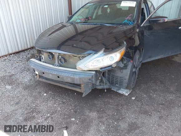 ✅ 2018 Nissan Altima SR • VIN: 1N4AL3AP7JC174307 • Lot: 42073149. Wystawiony na IAAI z przebiegiem 166 363 mil. Bezpłatny archiwum sprzedaży aukcyjnych z USA i szczegółowy raport historii pojazdu na DreamBid. Zdjęcie 6.