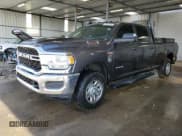 ✅ 2022 Ram 2500 Tradesman • VIN: 3C6UR5HJ3NG368880 • Lot: 93096955. Listed on Copart with 112,316 mi. Free auction sales archive from the USA and detailed vehicle history report at DreamBid. Image 1.