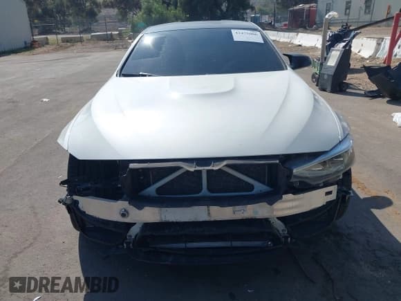 ✅ 2016 BMW M4 • VIN: WBS3R9C54GK336577 • Lot: 42475006. Listed on IAAI with 141,289 mi. Free auction sales archive from the USA and detailed vehicle history report at DreamBid. Image 13.