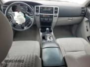 ✅ 2008 Toyota 4Runner SR5 • VIN: JTEZU14R88K008479 • Lot: 85528985. Wystawiony na Copart z przebiegiem 232 534 mil. Bezpłatny archiwum sprzedaży aukcyjnych z USA i szczegółowy raport historii pojazdu na DreamBid. Zdjęcie 8.