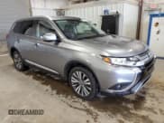 ✅ 2020 Mitsubishi Outlander SE • VIN: JA4AD3A39LZ021880 • Лот: 61073695. Опубликован ранее на Copart с пробегом 102 421 миль. Бесплатный доступ к архиву аукционных продаж из США и подробный отчёт об истории автомобиля на DreamBid. Изображение 4.