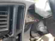 2001 Chevrolet Suburban LS с VIN 3GNEC16T51G249998, выставлен на аукционе Copart как лот 65819714 с пробегом Не указан миль и На запчасти • Non repairable. История ставок и продаж доступна на DreamBid. Изображение 9.