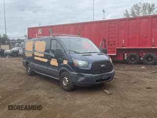 ✅ 2015 Ford Transit • VIN: 1FTSW2YG1FKA71029 • Lot: 74579294. Wystawiony na Copart z przebiegiem 257 966 mil. Bezpłatny archiwum sprzedaży aukcyjnych z USA i szczegółowy raport historii pojazdu na DreamBid. Zdjęcie 1.