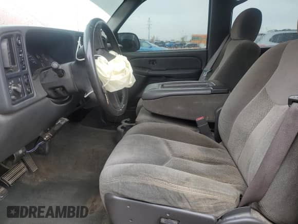 2004 Chevrolet Silverado 1500 Z71 with VIN 2GCEK13T241418162, listed as a Copart auction lot 90019445 with 270,699 mi miles and Salvage title. Bid and sale history available at DreamBid. Image 7.