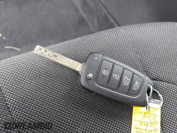 2024 Hyundai Elantra SE with VIN KMHLL4DG9RU810750, listed as a IAAI auction lot 42343973 with 8,414 mi miles and . Bid and sale history available at DreamBid. Image 11.