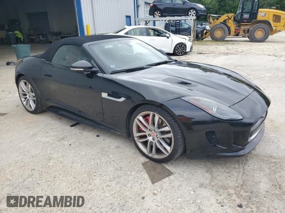 ✅ 2016 Jaguar F-Type R • VIN: SAJWJ6HL3GMK28085 • Lot: 68418984. Listed on Copart with 70,579 mi. Free auction sales archive from the USA and detailed vehicle history report at DreamBid. Image 4.