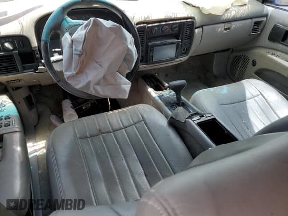 ✅ 1996 Chevrolet Caprice 1SA Special Value • VIN: 1G1BL52P6TR155393 • Лот: 63222994. Опубликован ранее на Copart с пробегом Не указан. Бесплатный доступ к архиву аукционных продаж из США и подробный отчёт об истории автомобиля на DreamBid. Изображение 8.