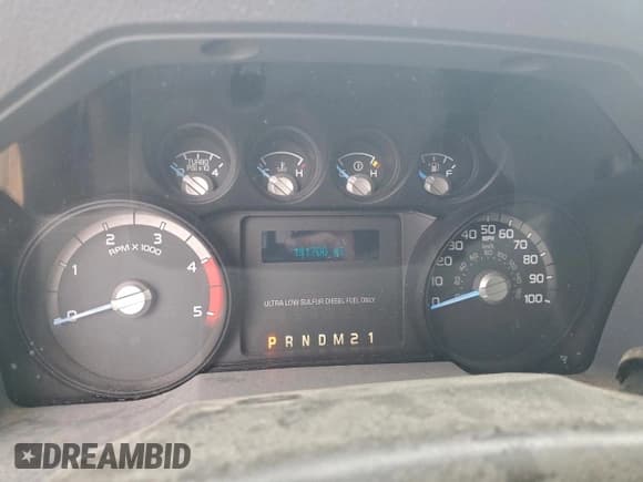 ✅ 2015 Ford F-250 Lariat • VIN: 1FT7W2BT9FEB38583 • Lot: 90907415. Wystawiony na Copart z przebiegiem 181 700 mil. Bezpłatny archiwum sprzedaży aukcyjnych z USA i szczegółowy raport historii pojazdu na DreamBid. Zdjęcie 9.