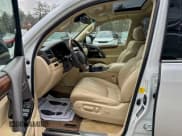 ✅ 2019 Lexus LX 570 • VIN: JTJHY7AX4K4293975 • Lot: 94404175. Wystawiony na Copart z przebiegiem 103 090 mil. Bezpłatny archiwum sprzedaży aukcyjnych z USA i szczegółowy raport historii pojazdu na DreamBid. Zdjęcie 8.