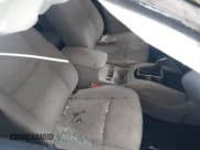 ✅ 2021 Nissan Rogue SV • VIN: JN1BJ1BV3MW320956 • Lot: 43288693. Wystawiony na IAAI z przebiegiem 40 621 mil. Bezpłatny archiwum sprzedaży aukcyjnych z USA i szczegółowy raport historii pojazdu na DreamBid. Zdjęcie 5.