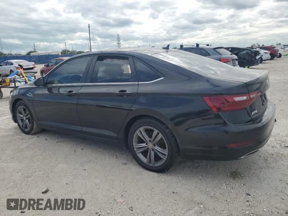 ✅ 2021 Volkswagen Jetta S • VIN: 3VWC57BU6MM038047 • Lot: 91872335. Wystawiony na Copart z przebiegiem 44 255 mil. Bezpłatny archiwum sprzedaży aukcyjnych z USA i szczegółowy raport historii pojazdu na DreamBid. Zdjęcie 2.