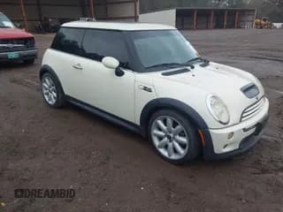 ✅ 2006 MINI Hardtop S • VIN: WMWRE33576TJ36440 • Lot: 43844272. Listed on IAAI with 149,176 mi. Free auction sales archive from the USA and detailed vehicle history report at DreamBid. Image 1.