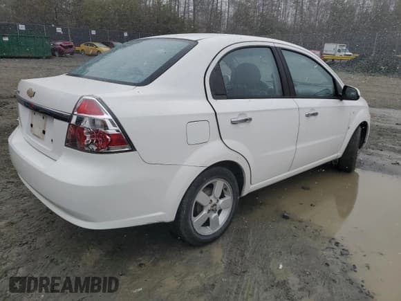 ✅ 2008 Chevrolet Aveo LT • VIN: KL1TG56608B263677 • Lot: 44495655. Wystawiony na Copart z przebiegiem 131 918 mil. Bezpłatny archiwum sprzedaży aukcyjnych z USA i szczegółowy raport historii pojazdu na DreamBid. Zdjęcie 3.