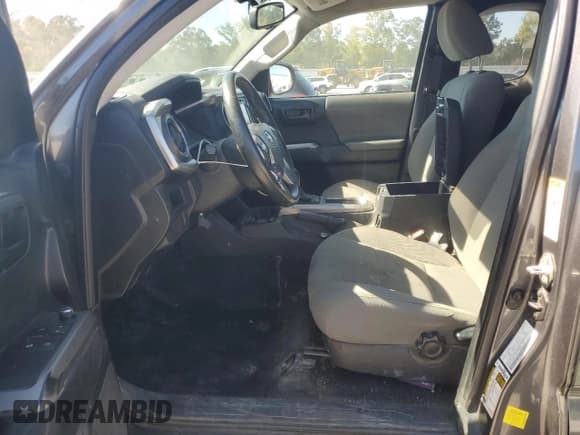 ✅ 2017 Toyota Tacoma SR5 • VIN: 5TFSZ5AN1HX053606 • Lot: 81950205. Wystawiony na Copart z przebiegiem 99 772 mil. Bezpłatny archiwum sprzedaży aukcyjnych z USA i szczegółowy raport historii pojazdu na DreamBid. Zdjęcie 7.