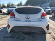 ✅ 2014 Hyundai Veloster Turbo • VIN: KMHTC6AE1EU190453 • Lot: 84866584. Wystawiony na Copart z przebiegiem Nie podano. Bezpłatny archiwum sprzedaży aukcyjnych z USA i szczegółowy raport historii pojazdu na DreamBid. Zdjęcie 6.