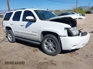 2007 Chevrolet Tahoe LTZ с VIN 1GNFK13087J372414, выставлен на аукционе IAAI как лот 43455794 с пробегом 111 638 миль миль и . История ставок и продаж доступна на DreamBid. Изображение 1.