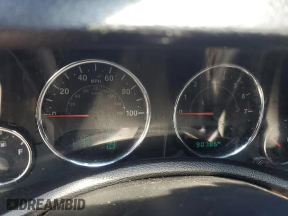 ✅ 2017 Jeep Wrangler Unlimited Sahara • VIN: 1C4BJWEG6HL530059 • Lot: 82025825. Listed on Copart with 90,786 mi. Free auction sales archive from the USA and detailed vehicle history report at DreamBid. Image 9.