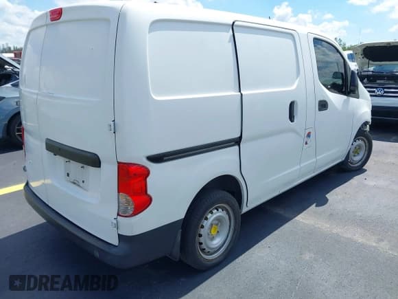 ✅ 2015 Nissan NV200 SV • VIN: 3N6CM0KN2FK736494 • Lot: 42246762. Listed on IAAI with Not provided. Free auction sales archive from the USA and detailed vehicle history report at DreamBid. Image 4.