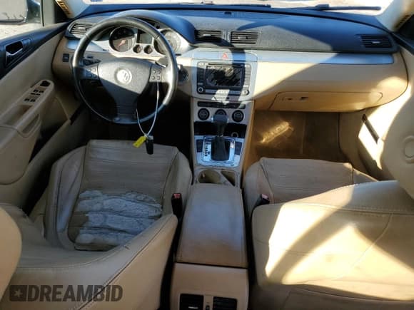 ✅ 2008 Volkswagen Passat 3.6L V6 • VIN: WVWCU73C78E047895 • Lot: 87601025. Listed on Copart with Not provided. Free auction sales archive from the USA and detailed vehicle history report at DreamBid. Image 8.