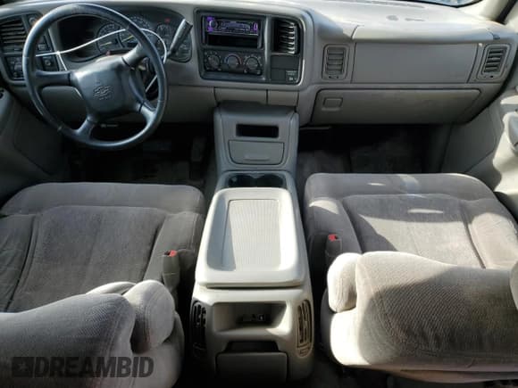 ✅ 2000 Chevrolet Silverado 1500 LS • VIN: 2GCEK19V5Y1152456 • Lot: 92304185. Wystawiony na Copart z przebiegiem 295 253 mil. Bezpłatny archiwum sprzedaży aukcyjnych z USA i szczegółowy raport historii pojazdu na DreamBid. Zdjęcie 8.