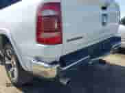 2020 Ram 1500 Laramie с VIN 1C6RREJT1LN304942, выставлен на аукционе IAAI как лот 43250286 с пробегом 96 120 миль миль и . История ставок и продаж доступна на DreamBid. Изображение 19.