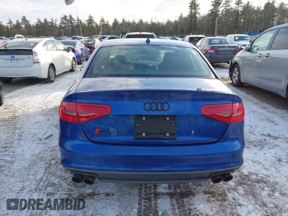 ✅ 2015 Audi S4 Premium Plus • VIN: WAUDGAFL7FA066078 • Лот: 41287745. Опубликован ранее на IAAI с пробегом 94 277 миль. Бесплатный доступ к архиву аукционных продаж из США и подробный отчёт об истории автомобиля на DreamBid. Изображение 16.
