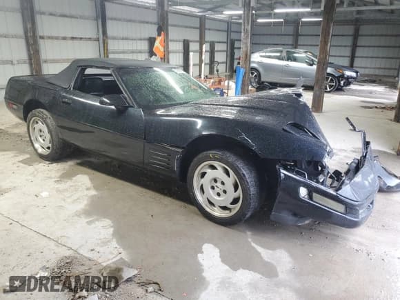 ✅ 1992 Chevrolet Corvette • VIN: 1G1YY33P6N5117378 • Lot: 72958574. Wystawiony na Copart z przebiegiem Nie podano. Bezpłatny archiwum sprzedaży aukcyjnych z USA i szczegółowy raport historii pojazdu na DreamBid. Zdjęcie 4.