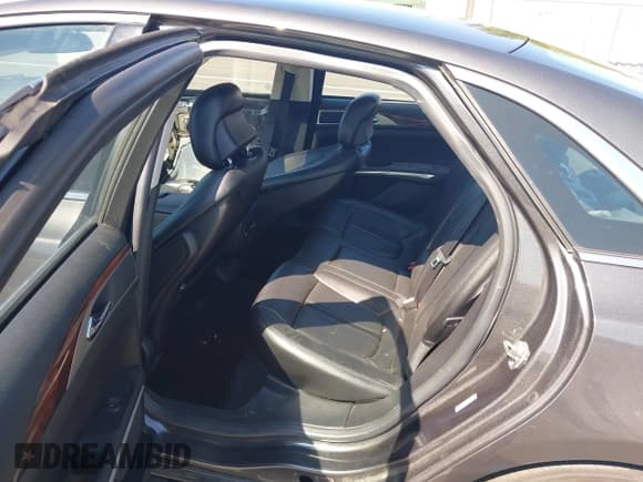 ✅ 2016 Lincoln MKZ • VIN: 3LN6L2G98GR633076 • Lot: 43347785. Wystawiony na IAAI z przebiegiem 109 206 mil. Bezpłatny archiwum sprzedaży aukcyjnych z USA i szczegółowy raport historii pojazdu na DreamBid. Zdjęcie 8.