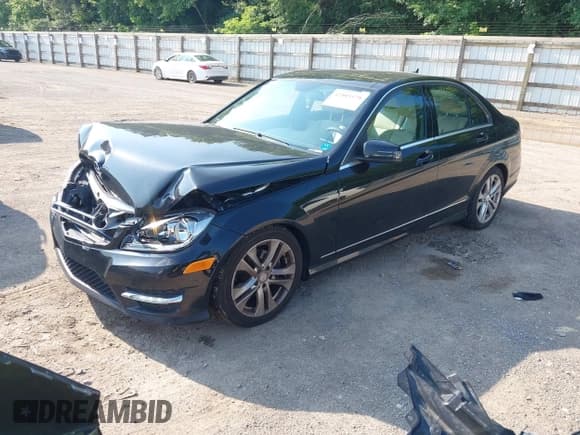 ✅ 2012 Mercedes-Benz C 300 Sport • VIN: WDDGF8BB3CR202198 • Lot: 42403379. Listed on IAAI with 137,621 mi. Free auction sales archive from the USA and detailed vehicle history report at DreamBid. Image 2.