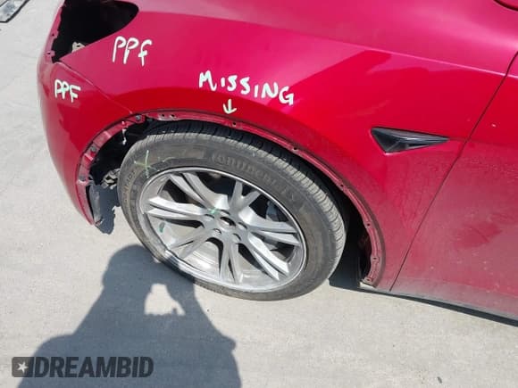 ✅ 2023 Tesla Model Y Long Range • VIN: 7SAYGAEE7PF691499 • Lot: 42038850. Listed on IAAI with 26,439 mi. Free auction sales archive from the USA and detailed vehicle history report at DreamBid. Image 24.