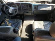 ✅ 2000 Chevrolet Silverado 1500 • VIN: 2GCEC19W4Y1391275 • Лот: 92792825. Опубликован ранее на Copart с пробегом 110 262 миль. Бесплатный доступ к архиву аукционных продаж из США и подробный отчёт об истории автомобиля на DreamBid. Изображение 8.