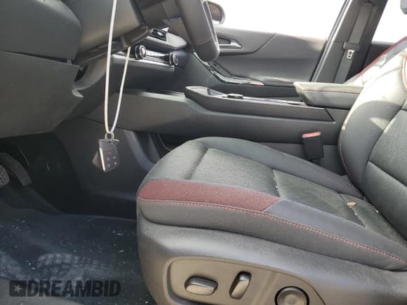 ✅ 2026 Chevrolet Equinox AWD RS • VIN: 3GNAXTEG7TL161225 • Лот: 84837245. Опубликован ранее на Copart с пробегом 657 миль. Бесплатный доступ к архиву аукционных продаж из США и подробный отчёт об истории автомобиля на DreamBid. Изображение 7.