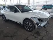 ✅ 2021 Ford Mustang Mach-E Premium • VIN: 3FMTK3SU6MMA27937 • Lot: 42033076. Wystawiony na IAAI z przebiegiem 90 743 mil. Bezpłatny archiwum sprzedaży aukcyjnych z USA i szczegółowy raport historii pojazdu na DreamBid. Zdjęcie 1.