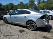 ✅ 2017 Volvo S60 Dynamic • VIN: YV126MFL9H2427610 • Lot: 70583765. Wystawiony na Copart z przebiegiem 168 101 mil. Bezpłatny archiwum sprzedaży aukcyjnych z USA i szczegółowy raport historii pojazdu na DreamBid. Zdjęcie 2.