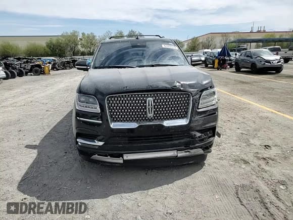 ✅ 2018 Lincoln Navigator Reserve • VIN: 5LMJJ3LT5JEL20629 • Lot: 67652775. Listed on Copart with 86,566 mi. Free auction sales archive from the USA and detailed vehicle history report at DreamBid. Image 14.