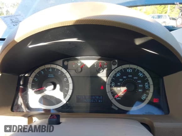 ✅ 2012 Ford Escape Limited • VIN: 1FMCU0E75CKA74526 • Lot: 43685275. Wystawiony na IAAI z przebiegiem 142 300 mil. Bezpłatny archiwum sprzedaży aukcyjnych z USA i szczegółowy raport historii pojazdu na DreamBid. Zdjęcie 7.