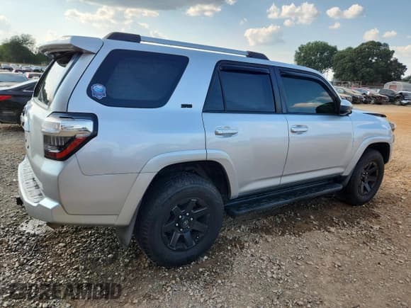 ✅ 2014 Toyota 4Runner SR5 • VIN: JTEZU5JR5E5068211 • Lot: 80686955. Listed on Copart with 233,521 mi. Free auction sales archive from the USA and detailed vehicle history report at DreamBid. Image 3.