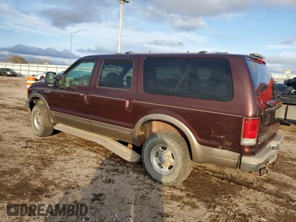 ✅ 2001 Ford Excursion Limited • VIN: 1FMNU42S51EA39795 • Лот: 78439524. Опубликован ранее на Copart с пробегом 232 277 миль. Бесплатный доступ к архиву аукционных продаж из США и подробный отчёт об истории автомобиля на DreamBid. Изображение 2.