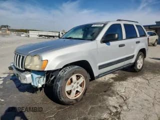 ✅ 2006 Jeep Grand Cherokee Laredo • VIN: 1J4GS48K66C177935 • Лот: 92725135. Опубликован ранее на Copart с пробегом 193 385 миль. Бесплатный доступ к архиву аукционных продаж из США и подробный отчёт об истории автомобиля на DreamBid. Изображение 1.