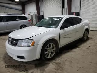 ✅ 2011 Dodge Avenger Heat • VIN: 1B3BD1FG6BN573810 • Лот: 80263564. Опубликован ранее на Copart с пробегом 104 608 миль. Бесплатный доступ к архиву аукционных продаж из США и подробный отчёт об истории автомобиля на DreamBid. Изображение 1.