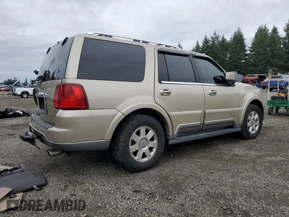✅ 2004 Lincoln Navigator Luxury • VIN: 5LMFU27R14LJ01091 • Lot: 90884285. Listed on Copart with 209,499 mi. Free auction sales archive from the USA and detailed vehicle history report at DreamBid. Image 3.